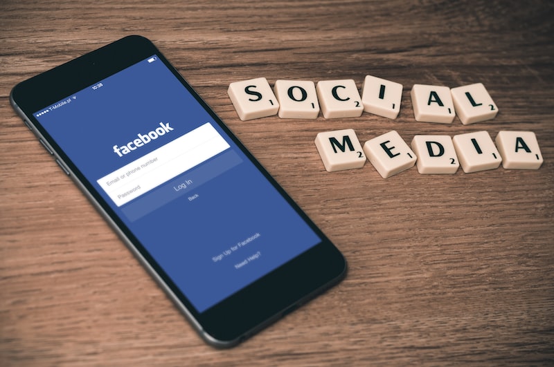 Unique Identity on Facebook: How to Set a Single Name Unique Identity on Facebook: How to Set a Single Name